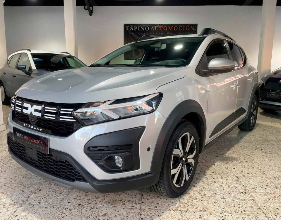 DACIA Sandero Stepway Expression Go TCe frontal izquierda